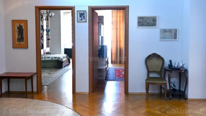 Kirayə verilir 4 otaqlı Mənzil Yeni tikili 210 m² Sahil m. - şəkil 17
