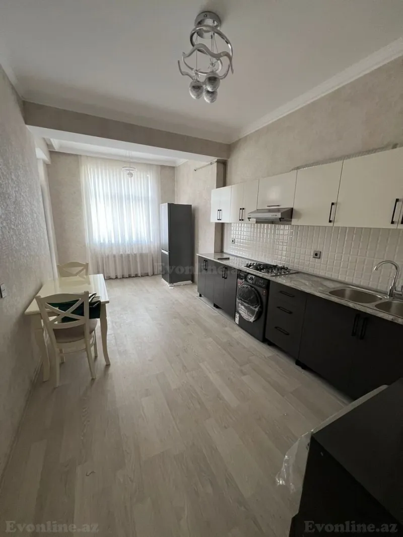 Kirayə verilir 2 otaqlı Mənzil Yeni tikili 105 m² İnşaatçılar m. - şəkil 6