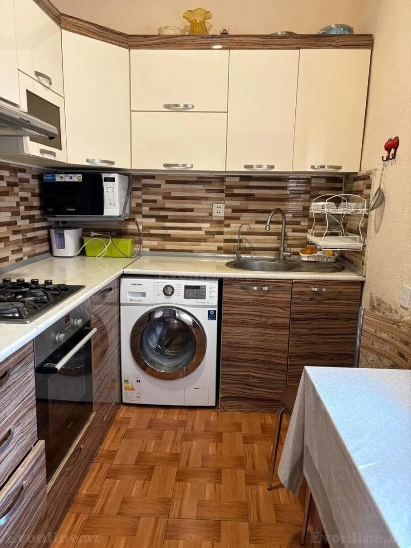 Satılır 2 otaqlı Mənzil Köhnə tikili 65 m² 28 May m. - şəkil 9