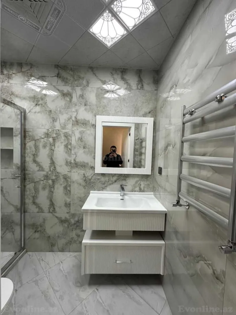 Kirayə verilir 3 otaqlı Mənzil Yeni tikili 130 m² 28 May m. - şəkil 16