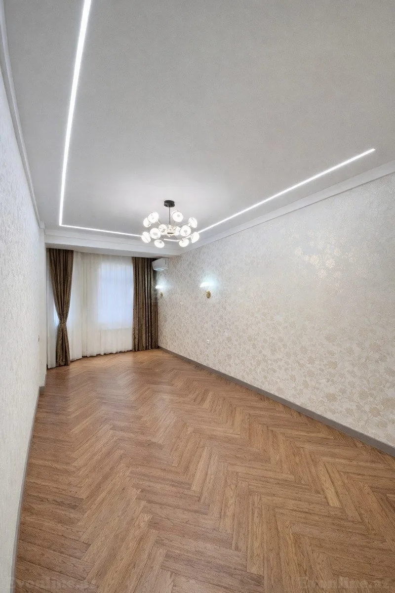 Satılır 4 otaqlı Mənzil Yeni tikili 245 m² Nəsimi r. - şəkil 9