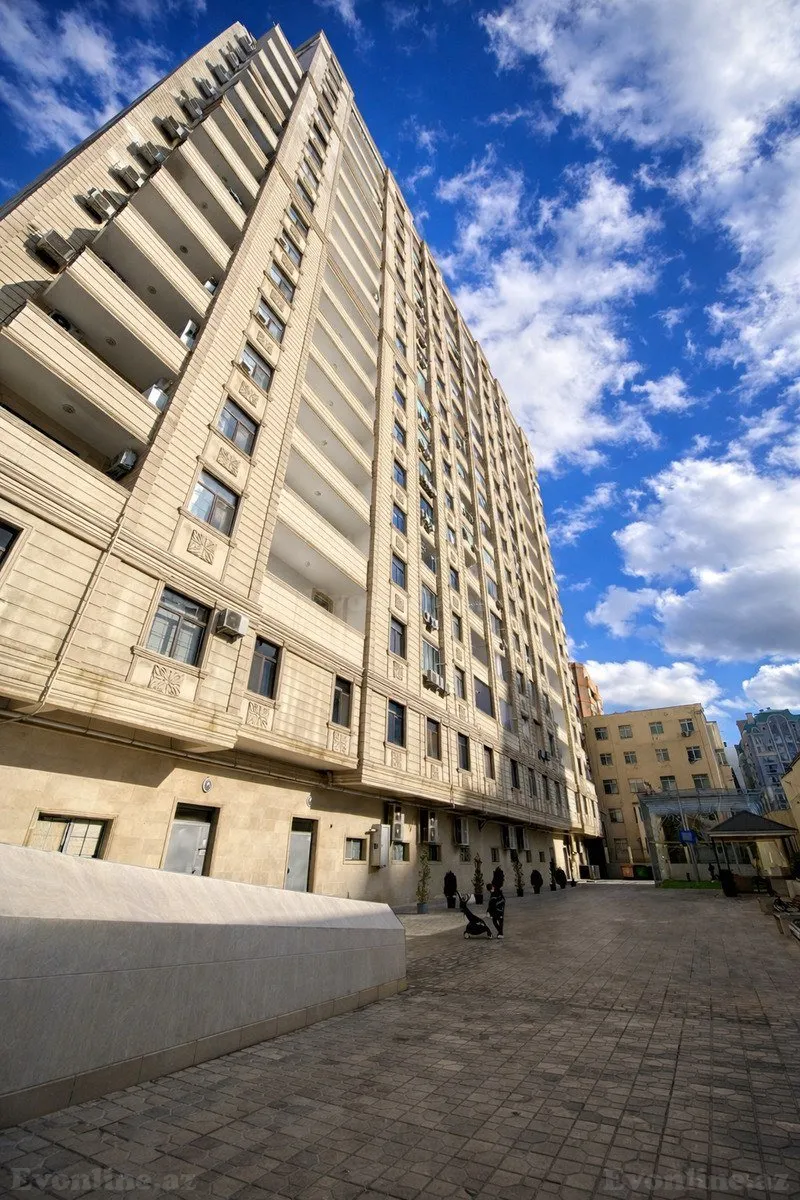 Satılır 3 otaqlı Mənzil Yeni tikili 138 m² Nəsimi r. - şəkil 3