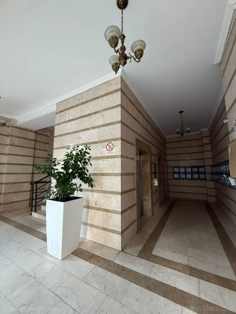 Satılır 3 otaqlı Mənzil Yeni tikili 152 m² Nizami m. - şəkil 3