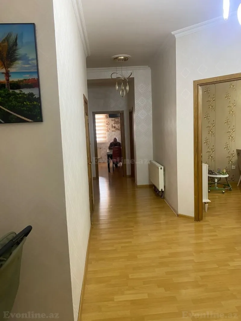 3 otaqlı Mənzil 112 m² 8-ci kilometr Satılır