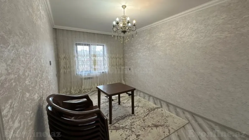 Satılır 5 otaqlı Mənzil Köhnə tikili 130 m² Qaraçuxur - şəkil 2