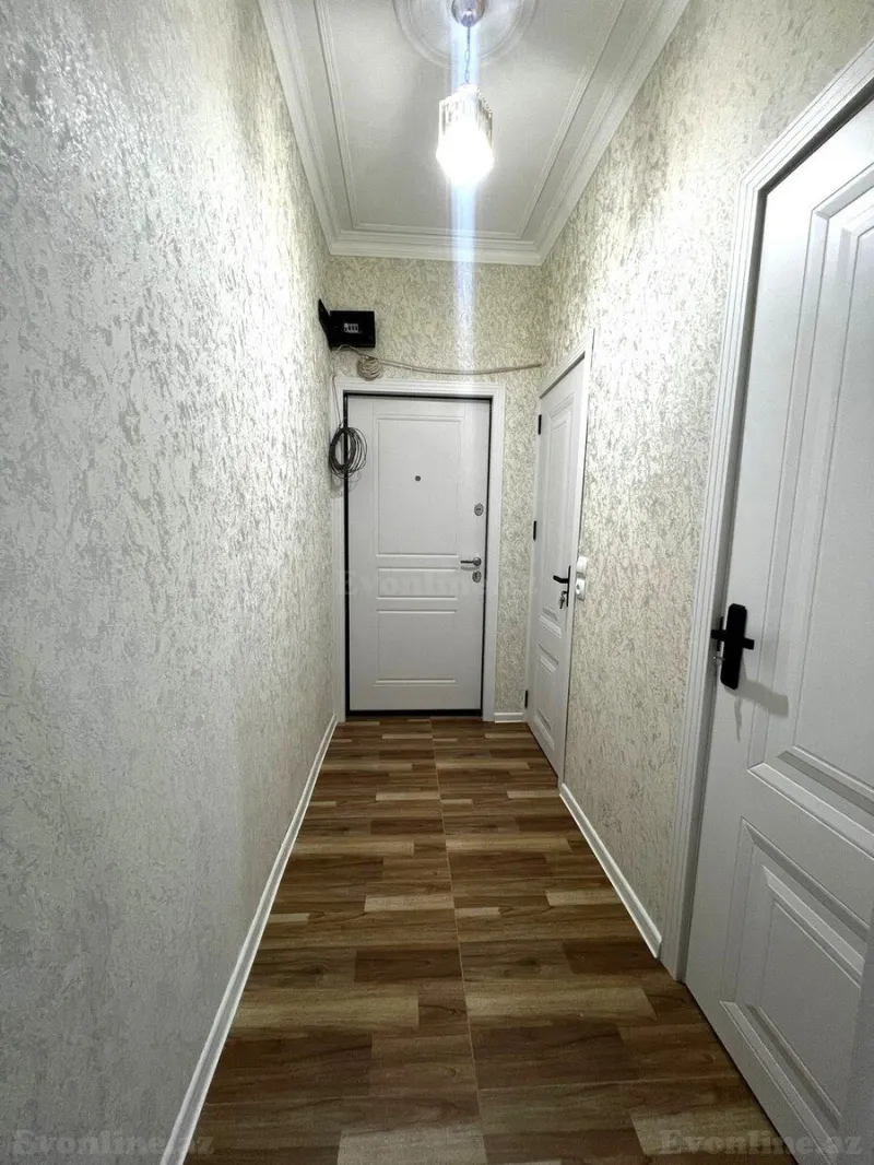 Satılır 2 otaqlı Mənzil Köhnə tikili 50 m² 4-cü mikrorayon - şəkil 3