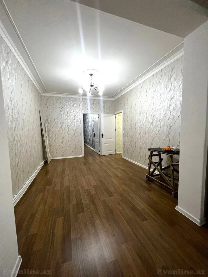 Satılır 2 otaqlı Mənzil Köhnə tikili 50 m² 4-cü mikrorayon - şəkil 5