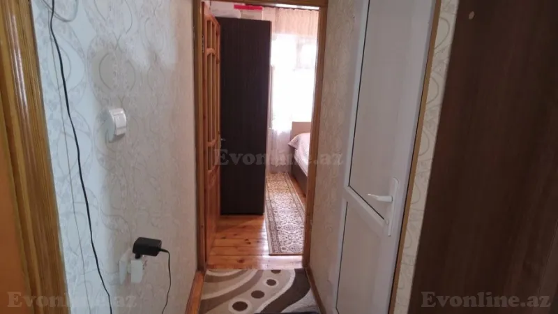 Satılır 2 otaqlı Mənzil Köhnə tikili 40 m² Qaraçuxur - şəkil 4