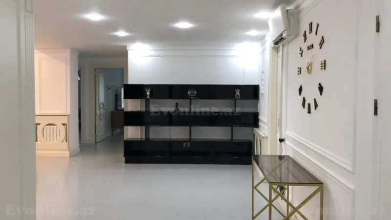 Satılır 4 otaqlı Mənzil Yeni tikili 268 m² Xətai r. - şəkil 10