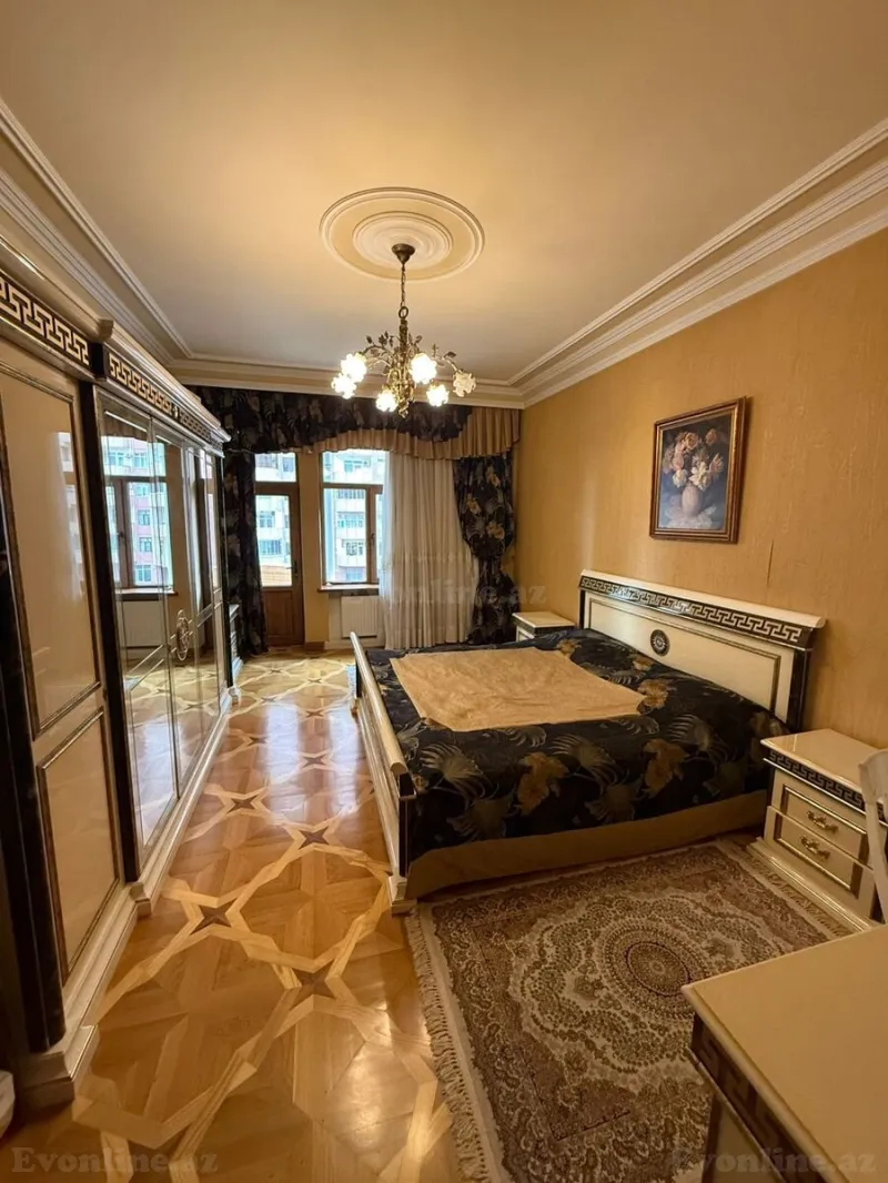 Satılır 5 otaqlı Mənzil Yeni tikili 250 m² Gənclik m. - şəkil 8