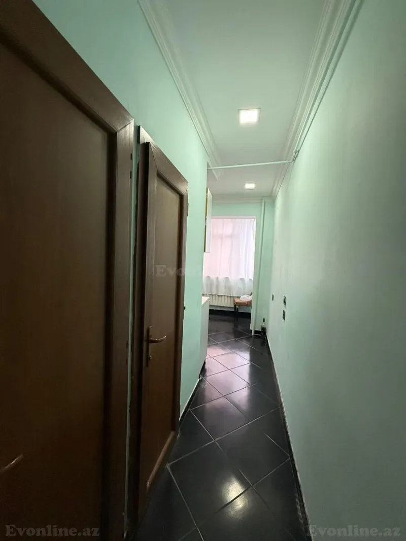 Satılır 2 otaqlı Mənzil Köhnə tikili 70 m² 20 Yanvar m. - şəkil 12