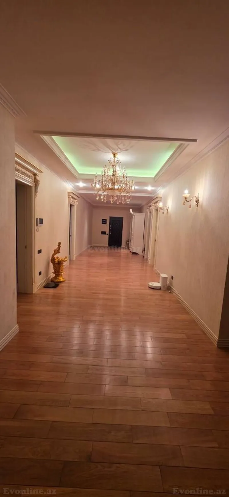 3 otaqlı Mənzil 210 m² Nəriman Nərimanov m. Kirayə verilir