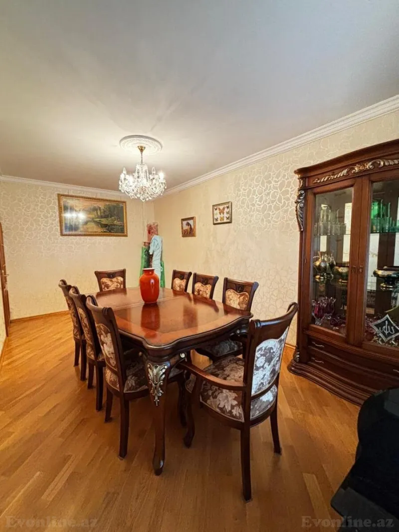 3 otaqlı Mənzil 85 m² Xalqlar Dostluğu m. Satılır
