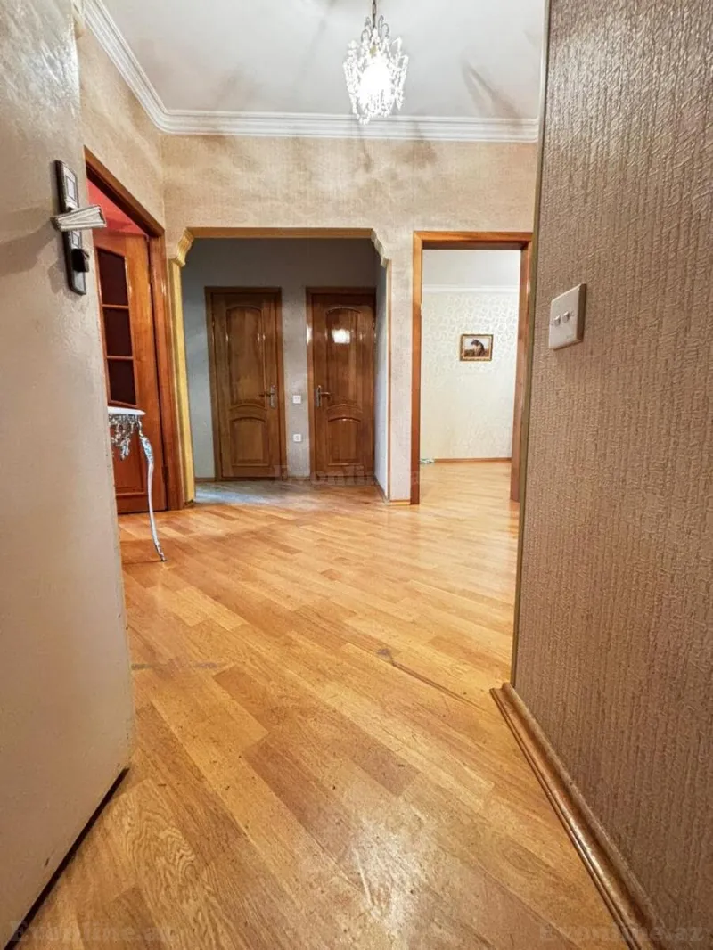 Satılır 3 otaqlı Mənzil Köhnə tikili 85 m² Xalqlar Dostluğu m. - şəkil 9