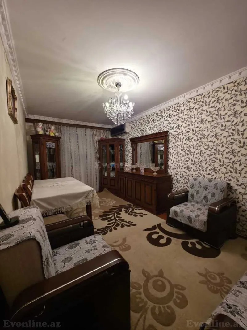 4 otaqlı Mənzil 85 m² Xətai r. Satılır