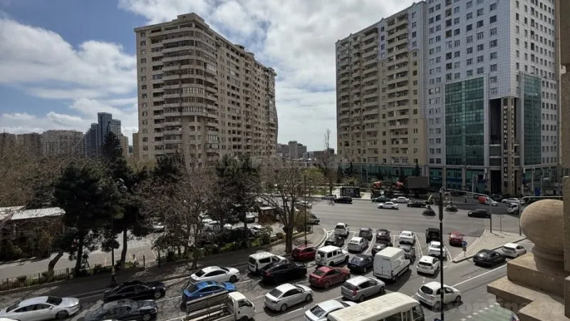 Satılır 4 otaqlı Mənzil Köhnə tikili 120 m² Nərimanov r. - şəkil 4