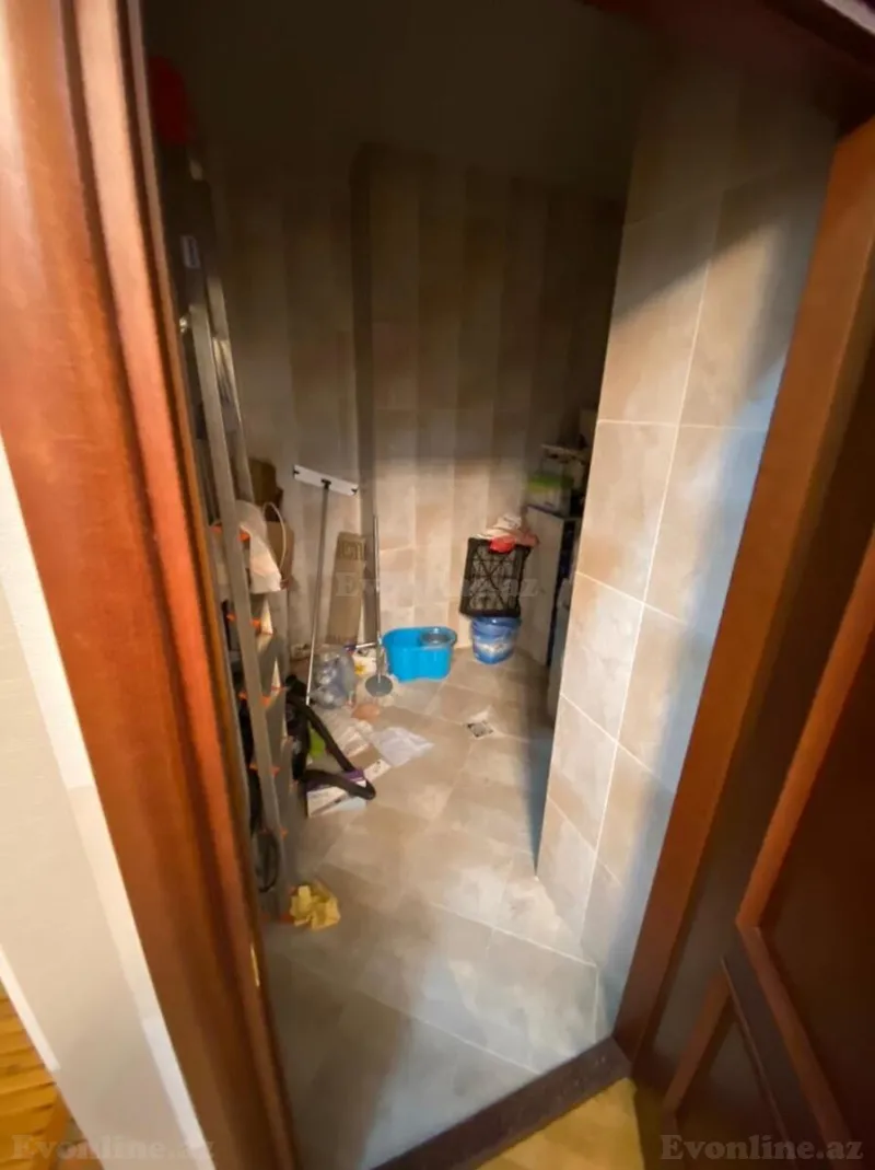 Kirayə verilir 3 otaqlı Mənzil Yeni tikili 180 m² 28 May m. - şəkil 10