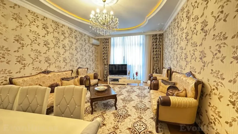 3 otaqlı Mənzil 140 m² 3-cü mikrorayon Satılır