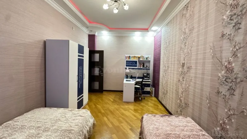 Satılır 3 otaqlı Mənzil Yeni tikili 140 m² 3-cü mikrorayon - şəkil 11