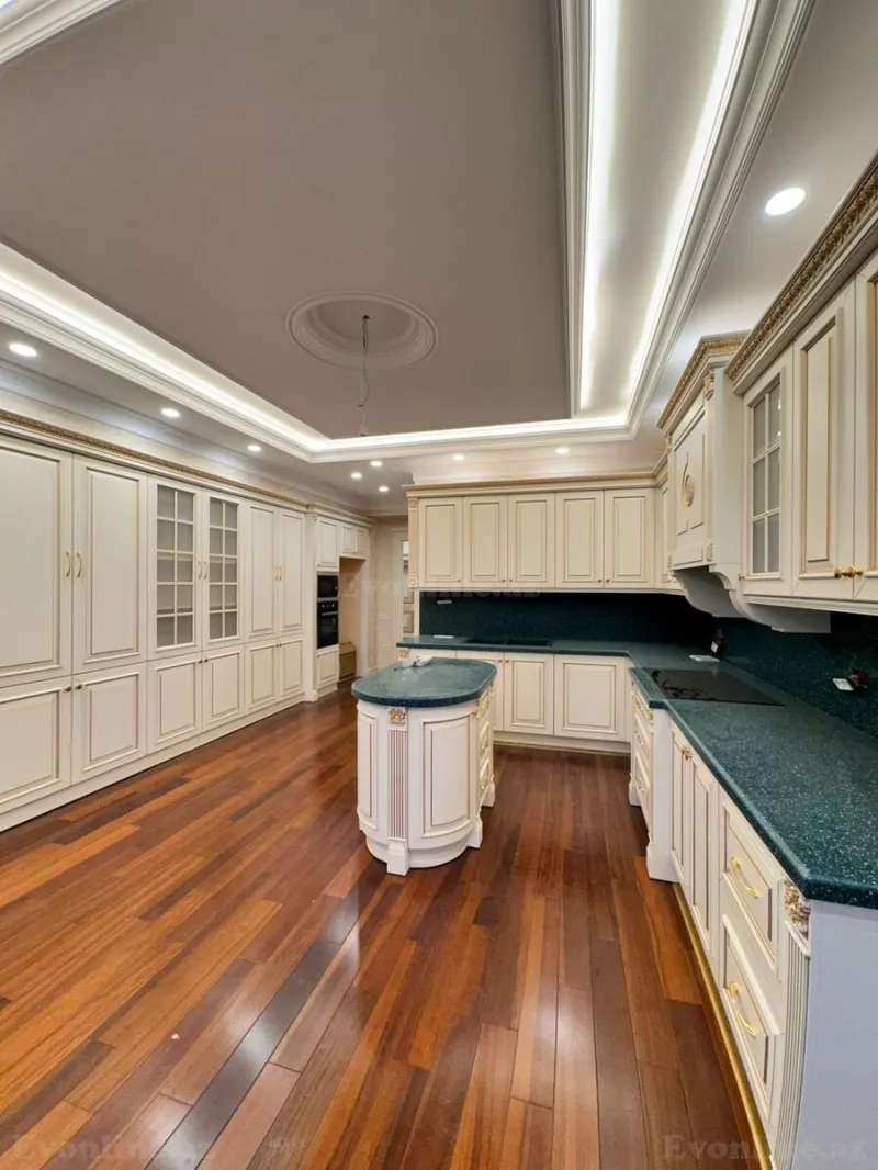 Satılır 4 otaqlı Mənzil Yeni tikili 245 m² Elmlər Akademiyası m. - şəkil 3