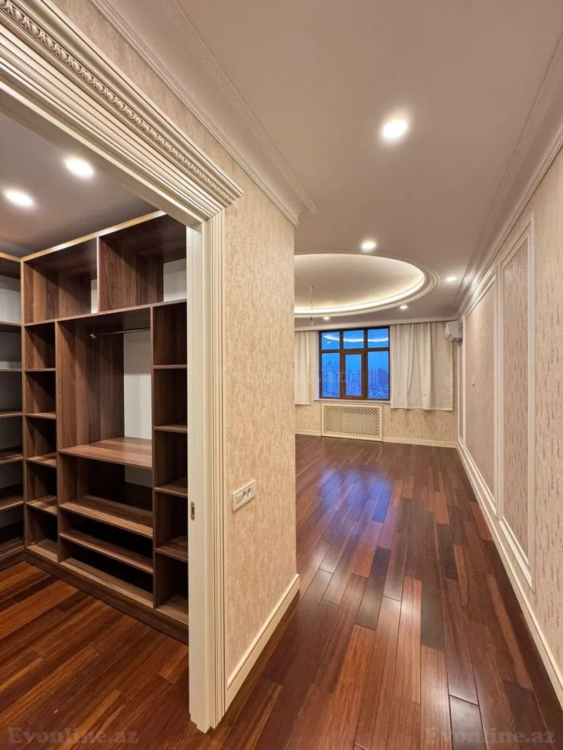 Satılır 4 otaqlı Mənzil Yeni tikili 245 m² Elmlər Akademiyası m. - şəkil 8