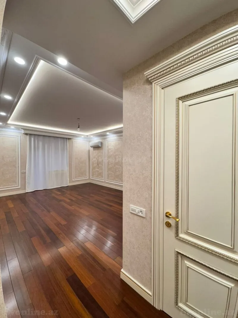 Satılır 4 otaqlı Mənzil Yeni tikili 245 m² Elmlər Akademiyası m. - şəkil 10