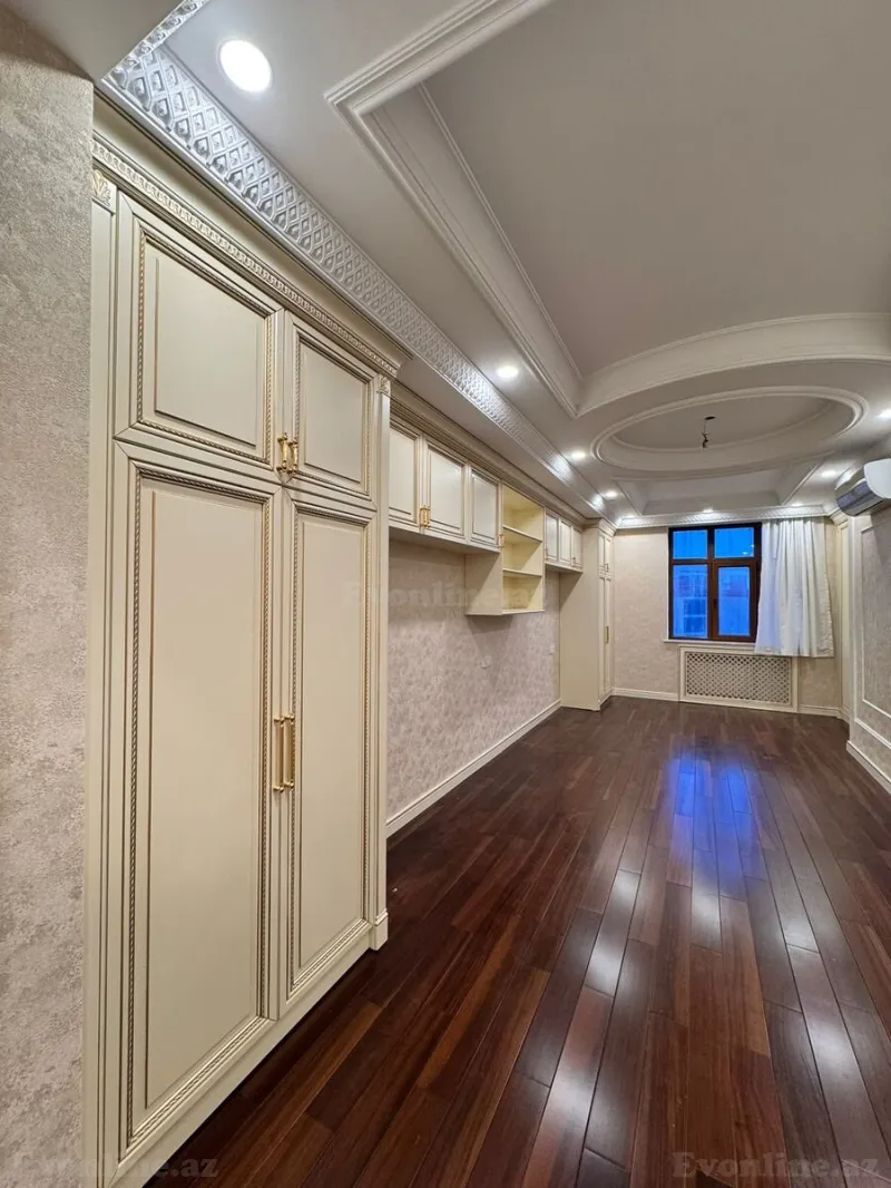 Satılır 4 otaqlı Mənzil Yeni tikili 245 m² Elmlər Akademiyası m. - şəkil 11