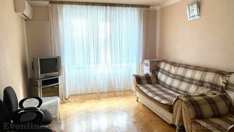 2 otaqlı Mənzil 40 m² Elmlər Akademiyası m. Satılır