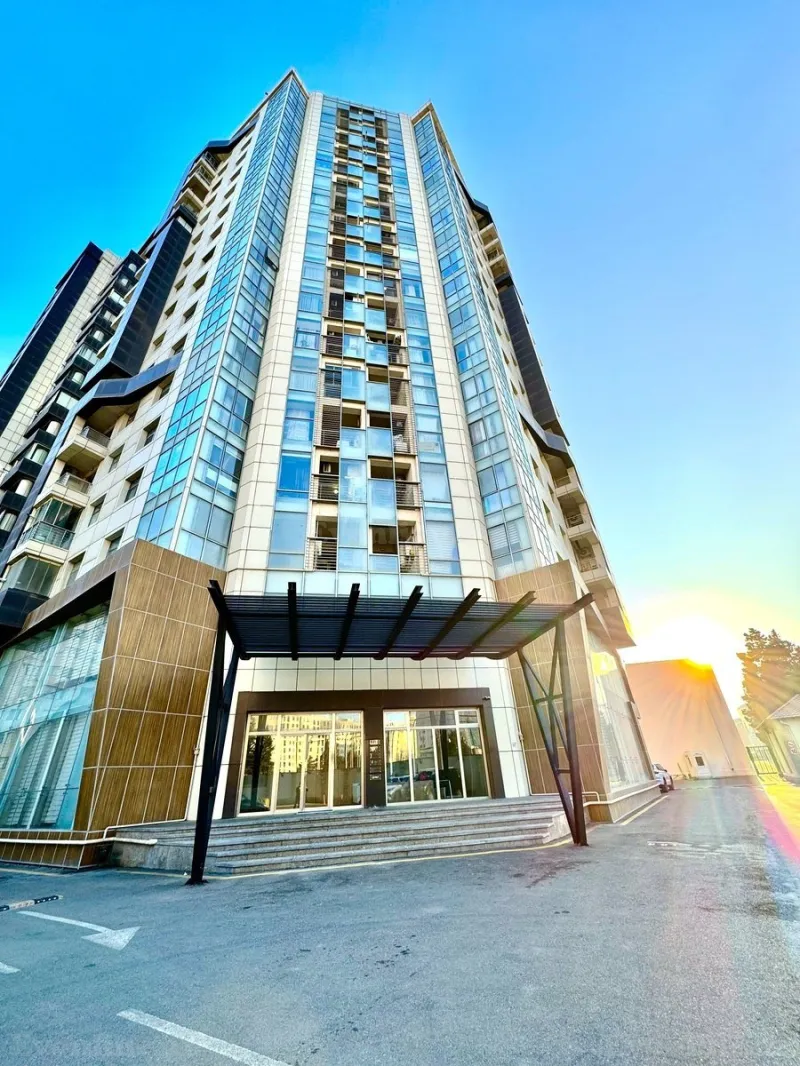 3 otaqlı Mənzil 135 m² Gənclik m. Satılır