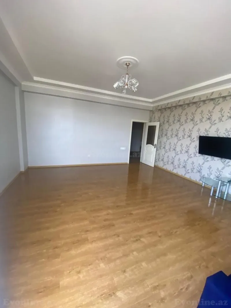 3 otaqlı Mənzil 155 m² Xətai r. Kirayə verilir