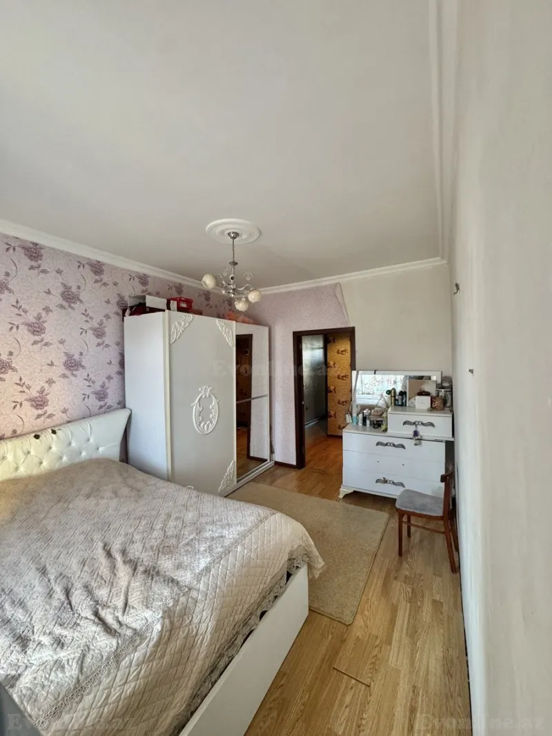 Satılır 3 otaqlı Mənzil Köhnə tikili 70 m² Suraxanı r. - şəkil 4