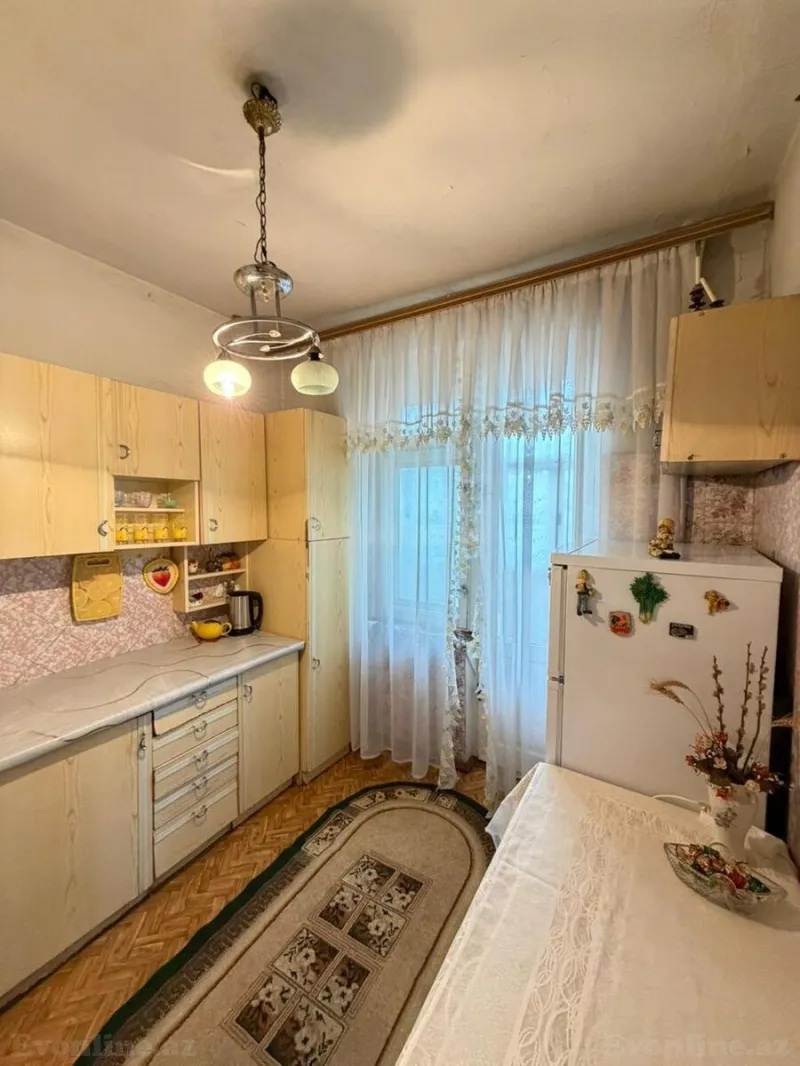 Satılır 2 otaqlı Mənzil Köhnə tikili 65 m² Gənclik m. - şəkil 7