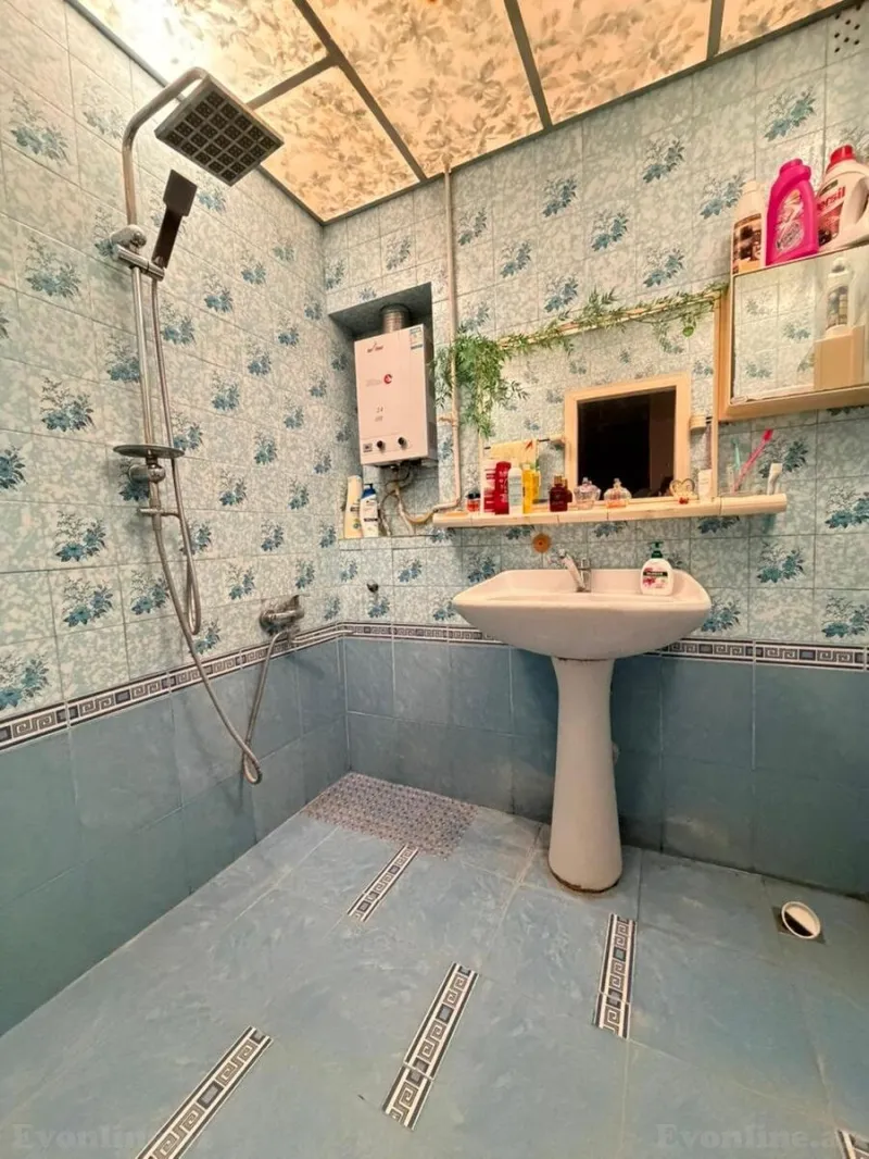 Satılır 2 otaqlı Mənzil Köhnə tikili 65 m² Gənclik m. - şəkil 8
