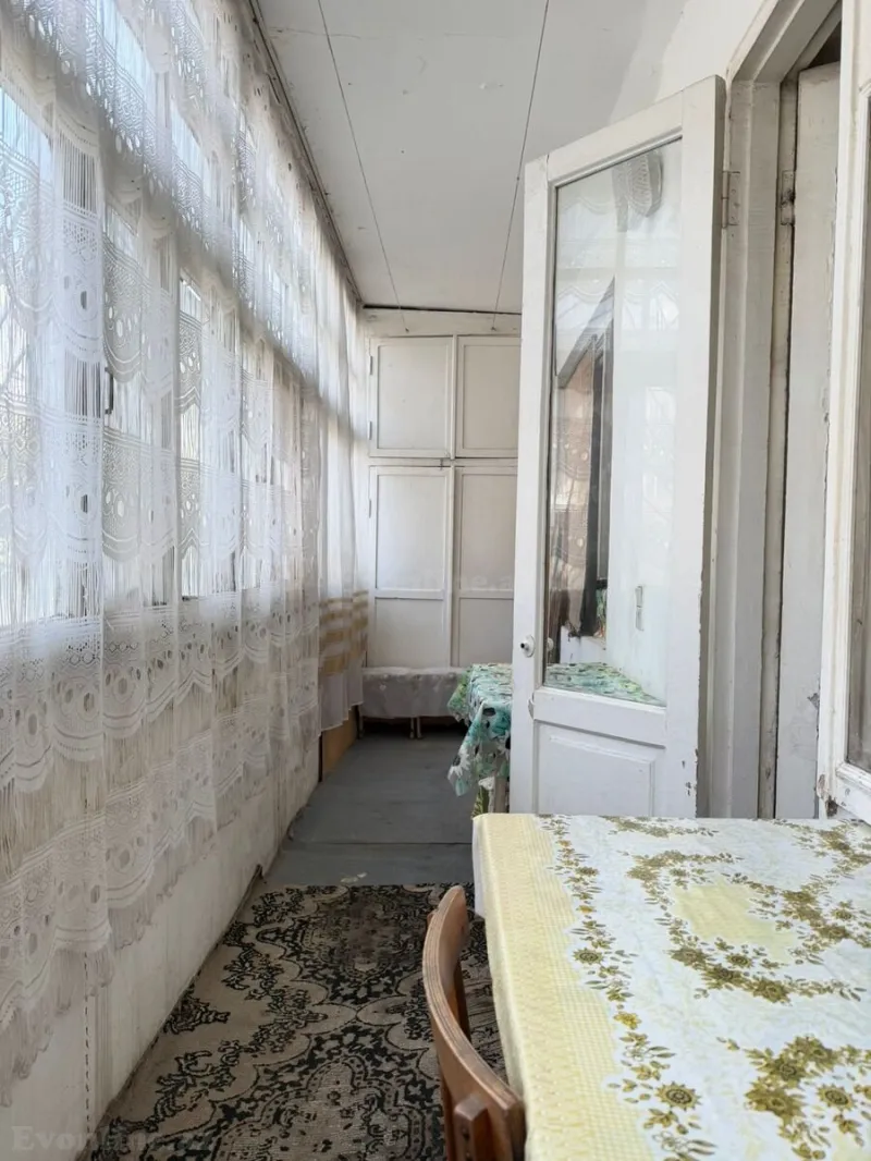 Satılır 2 otaqlı Mənzil Köhnə tikili 65 m² Gənclik m. - şəkil 12