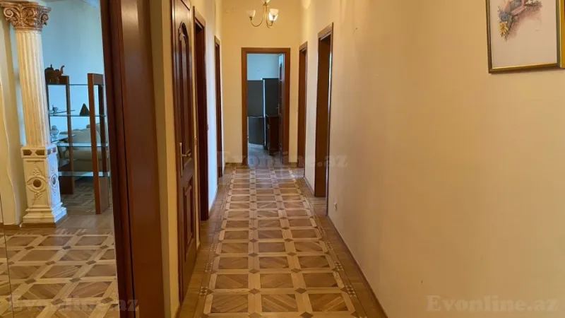Kirayə verilir 7 otaqlı Mənzil Yeni tikili 300 m² İçərişəhər m. - şəkil 13