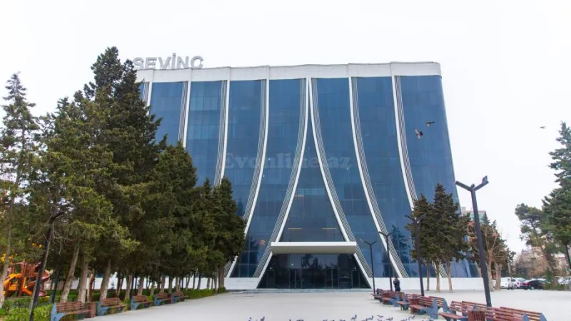 Satılır 3 otaqlı Mənzil Köhnə tikili 90 m² Qara Qarayev m.