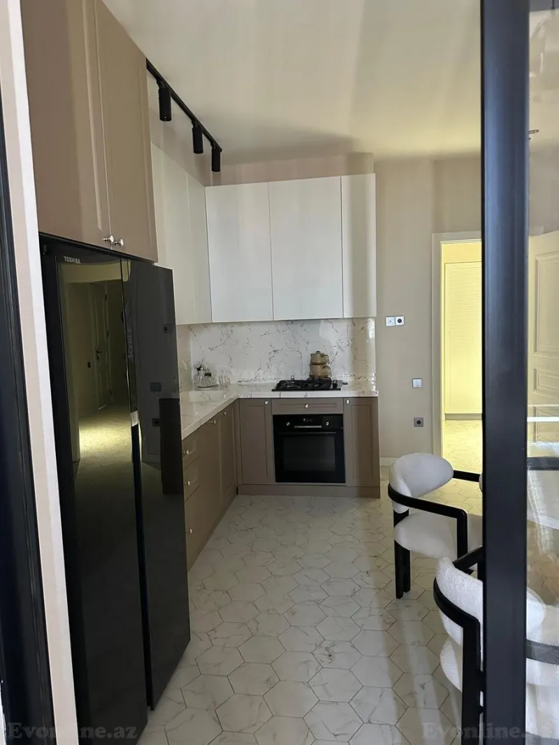 Kirayə verilir 3 otaqlı Mənzil Yeni tikili 155 m² Badamdar - şəkil 6