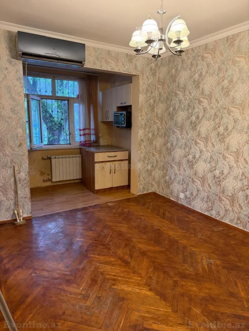 Satılır 2 otaqlı Mənzil Köhnə tikili 50 m² 2-ci mikrorayon - şəkil 4