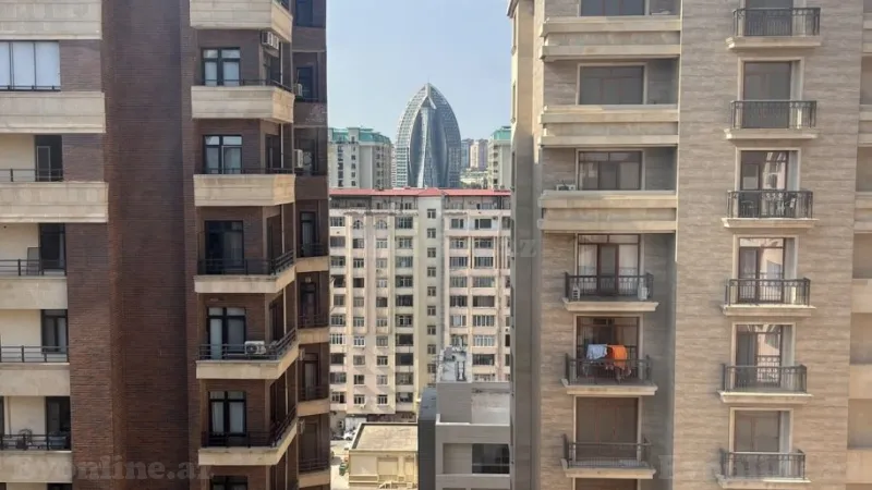 3 otaqlı Mənzil 128 m² Xətai m. Satılır