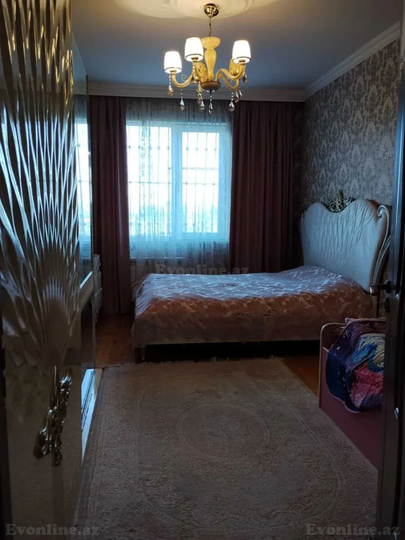 Satılır 2 otaqlı Mənzil Köhnə tikili 50 m² 7-ci mikrorayon - şəkil 2