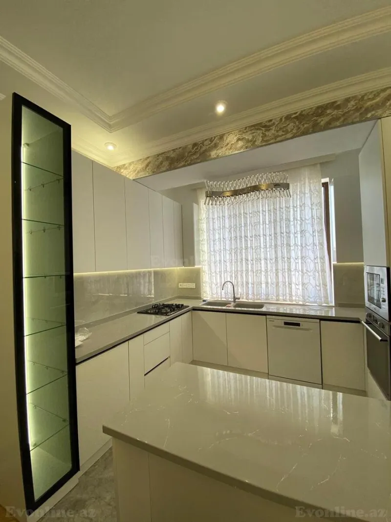 Satılır 3 otaqlı Mənzil Yeni tikili 131.5 m² 28 May m. - şəkil 5