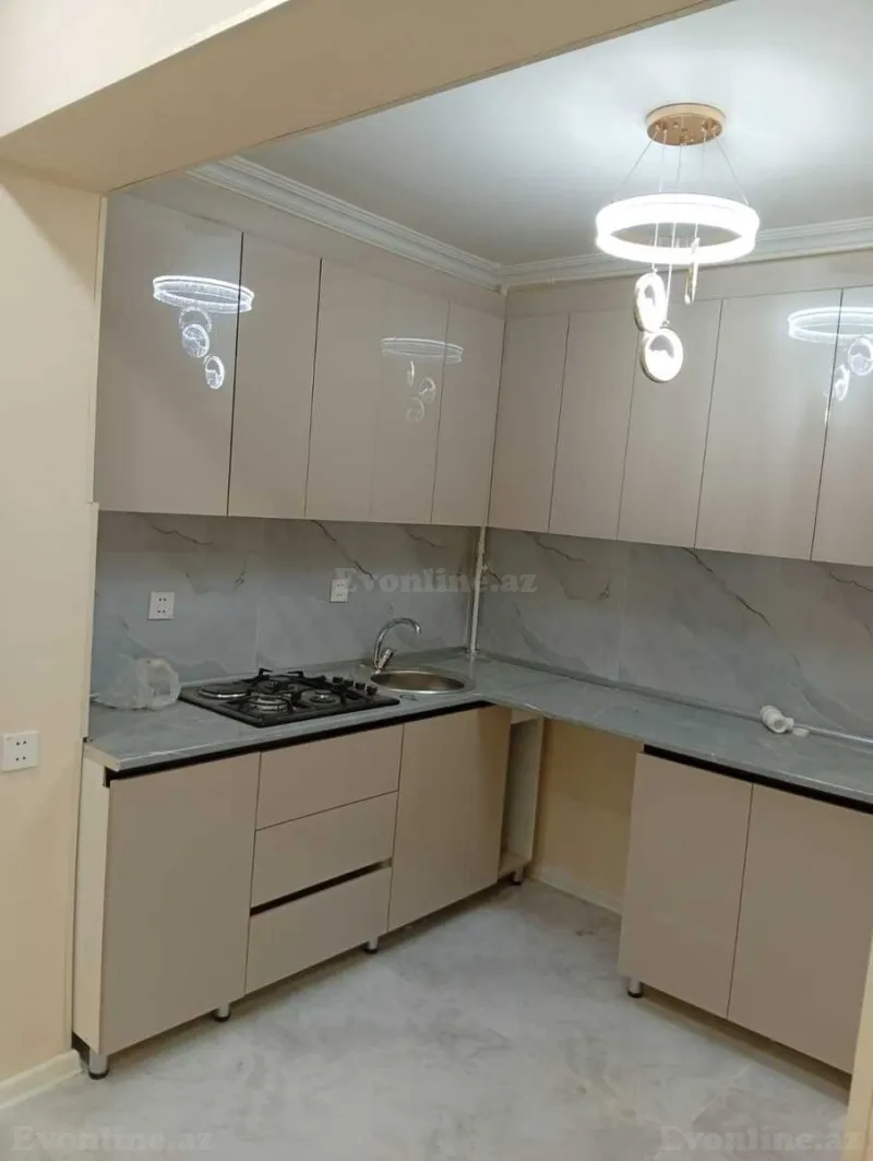 2 otaqlı Mənzil 65 m² 9-cu mikrorayon Satılır
