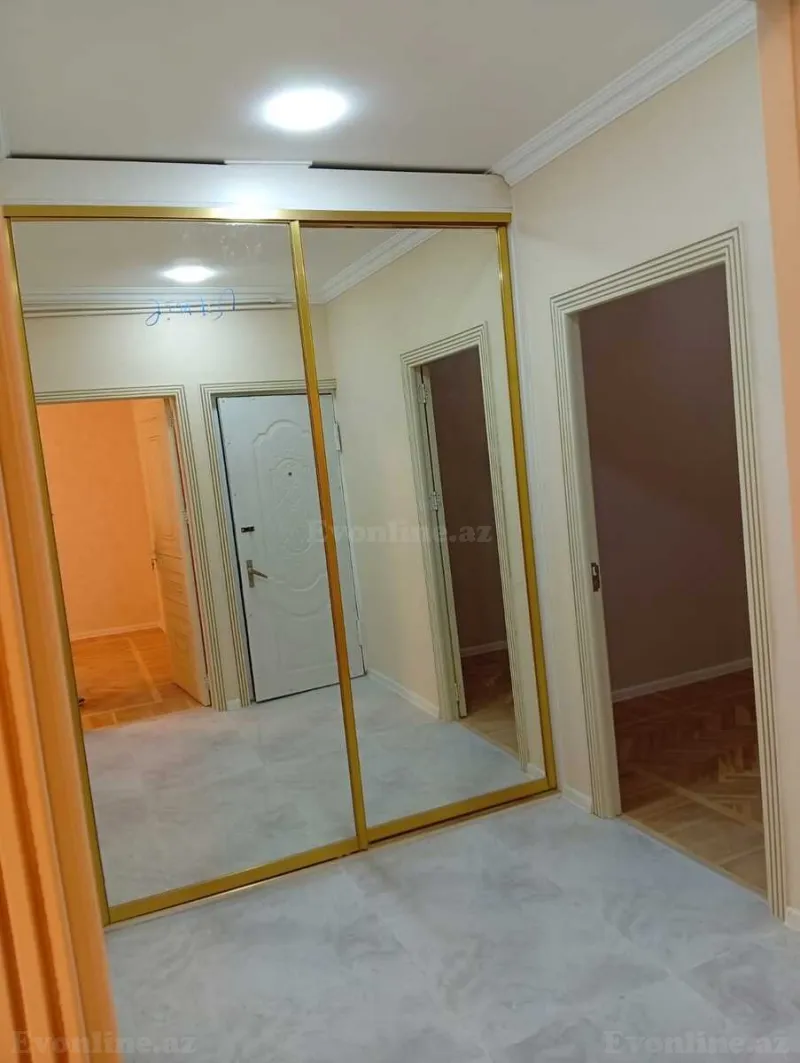 Satılır 2 otaqlı Mənzil Köhnə tikili 65 m² 9-cu mikrorayon - şəkil 2