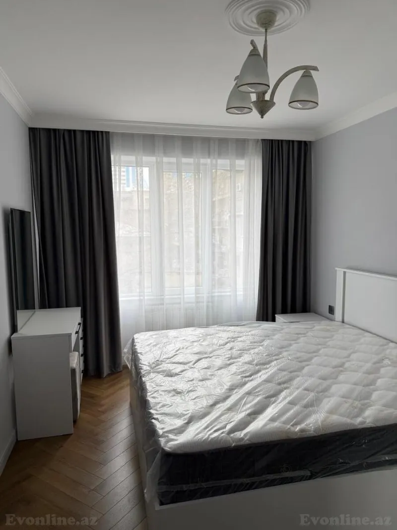 Kirayə verilir 2 otaqlı Mənzil Köhnə tikili 60 m² 28 May m. - şəkil 12