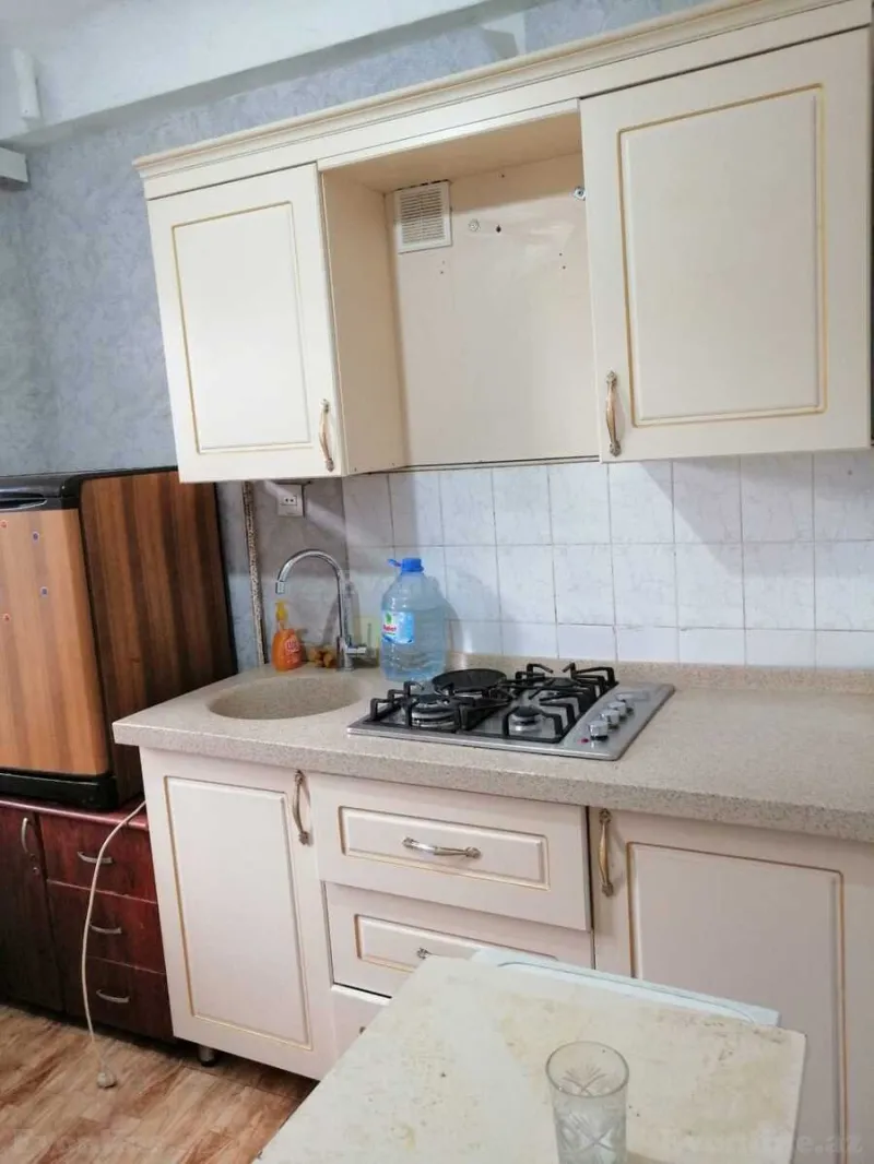 Satılır 1 otaqlı Mənzil Köhnə tikili 35 m² 8-ci kilometr - şəkil 3