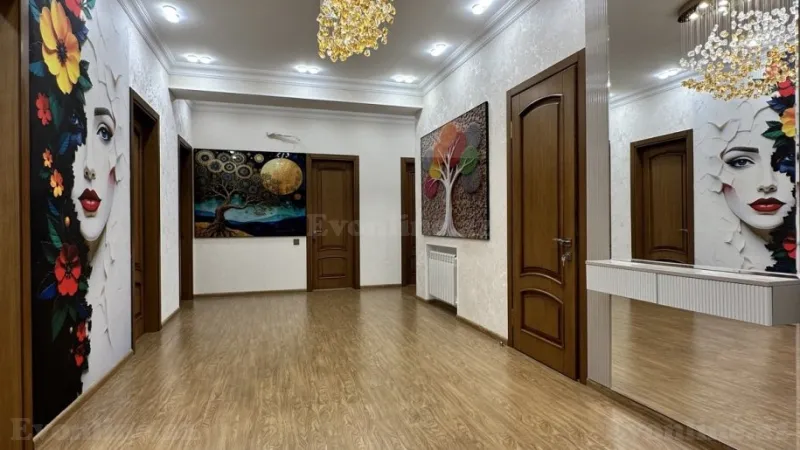 3 otaqlı Mənzil 139 m² Neftçilər m. Satılır