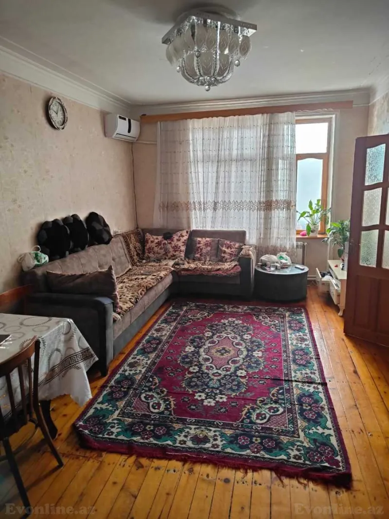 4 otaqlı Mənzil 100 m² Xalqlar Dostluğu m. Satılır