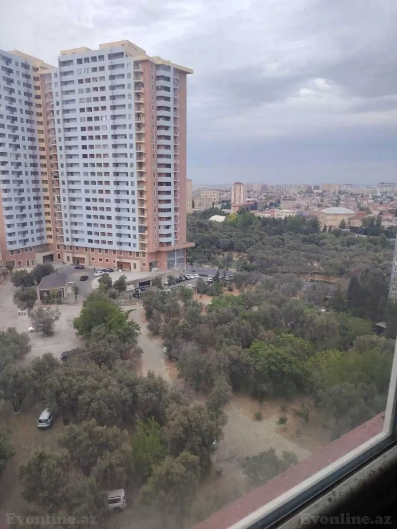 2 otaqlı Mənzil 102 m² 9-cu mikrorayon Satılır