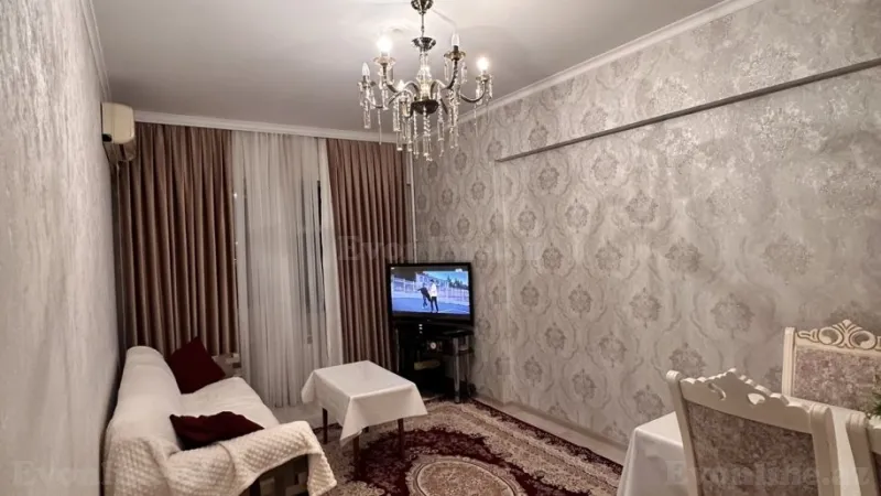 Satılır 2 otaqlı Mənzil Yeni tikili 60 m² İnşaatçılar m. - şəkil 2