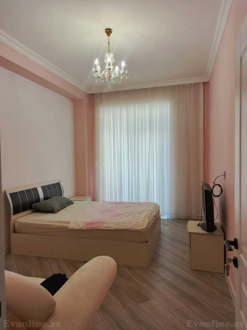 Kirayə verilir 3 otaqlı Mənzil Yeni tikili 150 m² Xətai r. - şəkil 6